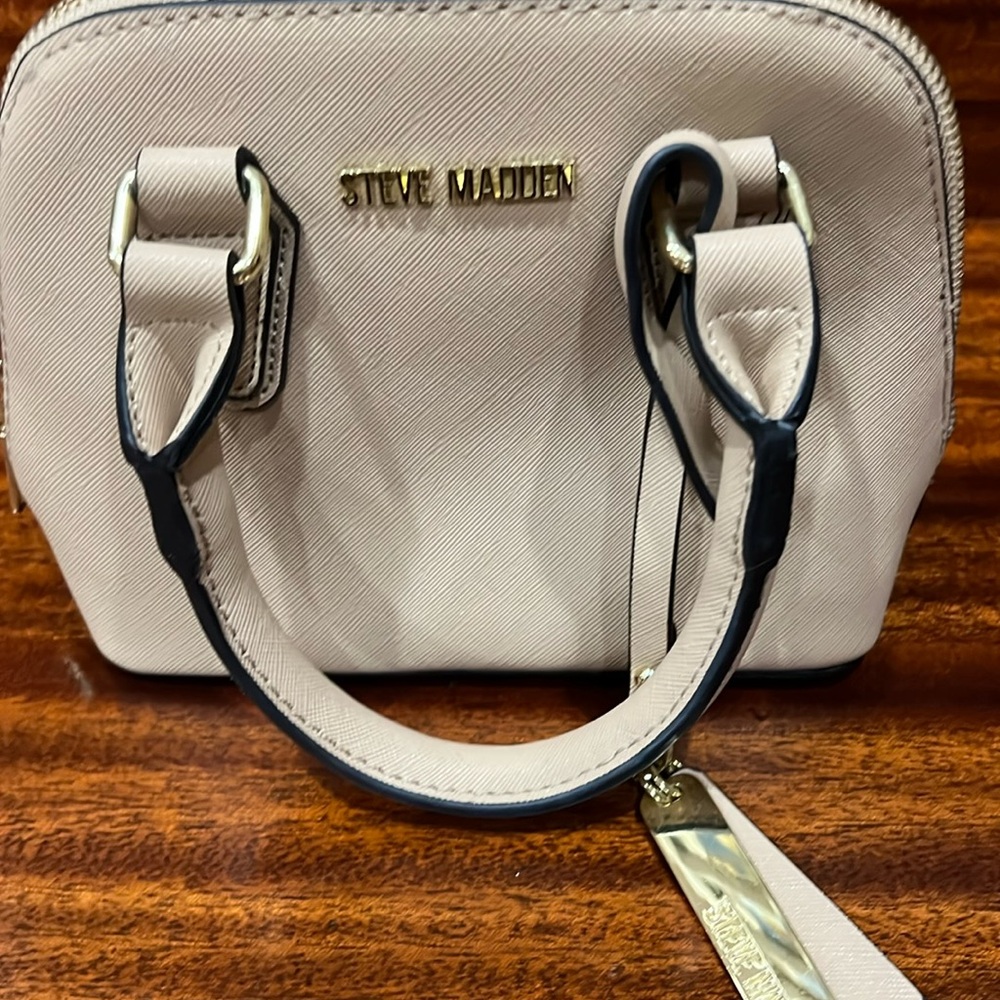 Small beige purse